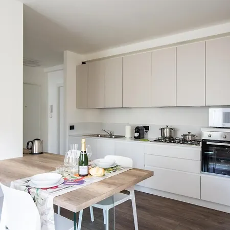 Borgo Verticale Luxury Apartamento *